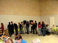 En self-service, il faut faire la queue ...