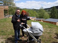 Apparemment le rôle lui convient.