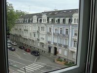 Vue de la fenêtre ...