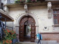 Belle porte en bois, ...