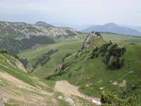 Au fond, Rochasson, Rochers de Leschaux.