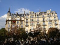 Là, c'est vers la place de la Nation...