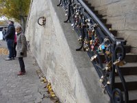 Les cadenas virés du pont des Arts ont migré ici.