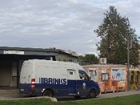 Tiens, la Brinks sévit ici aussi. C'est donc qu'il y a encore de l'argent à transporter !