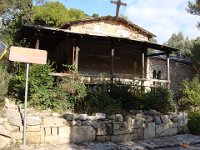 Fin de parcours vers la chapelle byzantine du XIIe siècle de Saint Dimitrios Loubardiaris (« l'artilleur », en référence à un prétendu miracle lors du bombardement par les Turcs vers 1645).