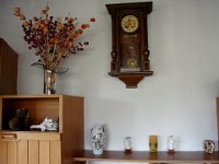 ... qui trouve bien sa place sur notre étagère à bibelots à Groisy.