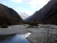 Après Bourg-d'Oisans, le Plan du lac. Très peu d'eau.