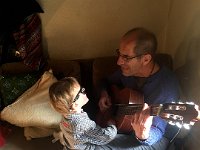 ... lui aussi un peu gâteux !