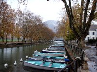 ... du canal du Vassé. Au fond, le fameux Ponts de Amours.