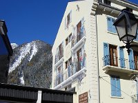 En fait un magnifique trompe-l'œil, comme on peut le voir en regardant de côté.