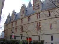 ... nous rentrons tranquillement en passant admirer l'hôtel de Sens,  ...