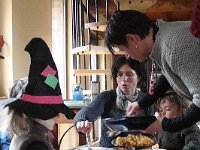 Même les sorcières doivent  se nourrir.