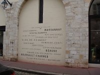 Dès l'entrée, on voit que c'est bien une région vinicole.