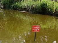 Et comme il ne sait pas lire ...