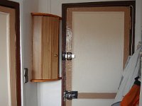 Le matin du départ, une petite photo du dernier bricolage : un camouflage du compteur électrique.