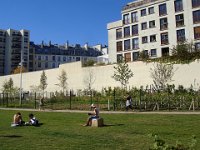 Aujourd'hui ce sont les pelouses qui sont squattées ...