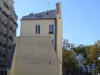 Cet ancien hôtel va être démoli pour aménager l'entrée du jardin côté boulevard Richard-Lenoir.