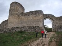 Le prieuré de Bénédictins, sur la colline Saint-Hippolyte,  fut abandonné dès le début du 13e siècle.