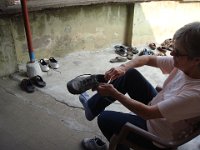 30 ... à Bansberia, il faut se déchausser ...