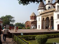 30a ... pour visiter les temples.