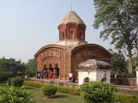 33 ... et surtout le temple Ananta Basudeba (vers 1788), en hommage à Krishna, ...