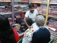 145 Martine se laisse tenter.