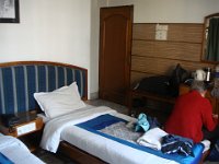 23 Heureusement la chambre est beaucoup plus silencieuse. Pour le petit déjeûner ...