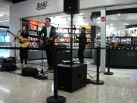 06 En attendant l'heure du départ, un peu de musique ...