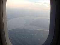 02 ... pour un court vol à destination de Bagdogra-Siliguri . Là, taxi pour New Jailpaiguri, à une vingtaine de kilomètres ...