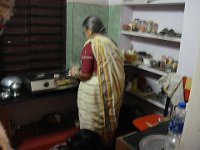 50 De même qu'il faut le coup de main pour cuisiner à l'indienne.