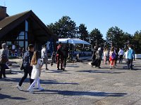 Mais nous ne sommes pas là pour ça ...