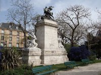 Antoine-Louis Barye (1795-1875) était un célèbre sculpteur animalier.