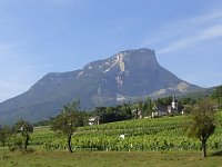01zoom ... nous reprenons la route de l'Oisans. Du fait des travaux et des nombreuses déviations, nous passons près du Mont Granier, où l'on voit bien l'éboulement de...