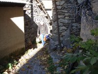 11 ... mals les Laude sont là et Gérard nous aide à décharger la voiture.