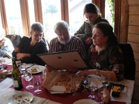 Un tableau avec le texte des quatre sœurs.