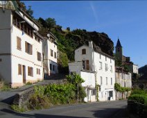 02 ... nous allons tenter de visiter Notre-Dame-De-La-Capelle .