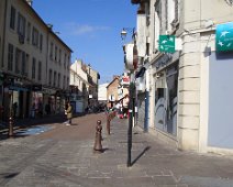 07 Plusieurs rues sont essentiellement piétonnes.