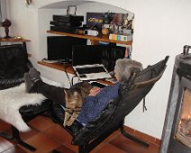 09 ...ou sur des genoux accueillants.